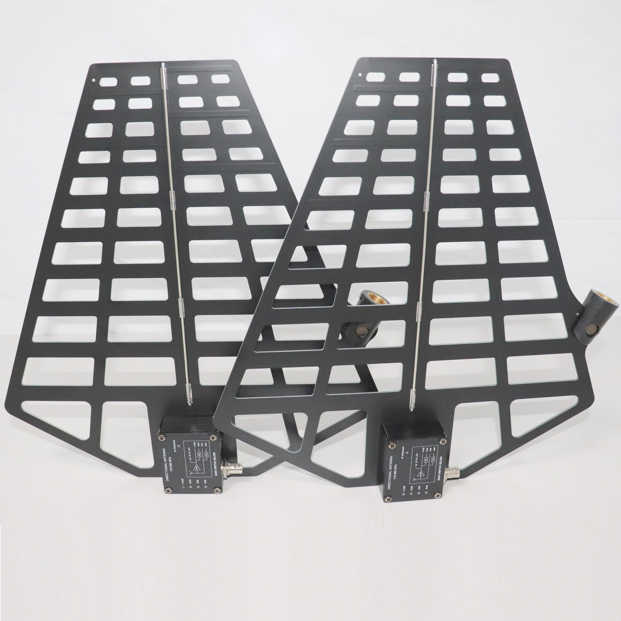 Leicozic 8 Channel Antenna Dis - Audio And Music Splitter recensie en prijs
